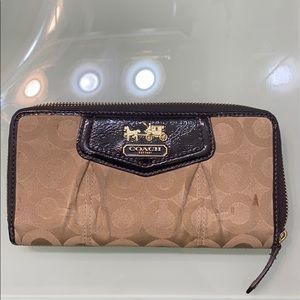 Coach Wallet SUPER SALE ‼️